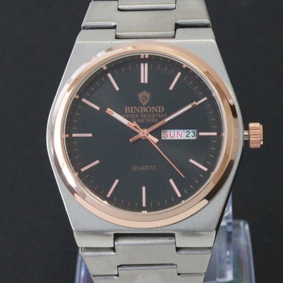 Men's Integrated Bracelet Sports Watch Stainless Steel Radiant Black Dial 40mm - Picture 6 of 14